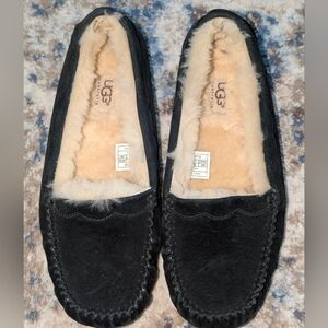 Ugg Black Ansley Scallop Moccasin Slippers